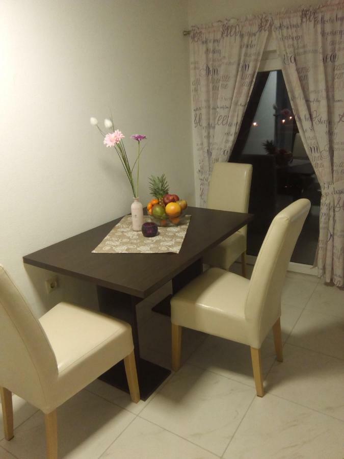 Apartmani Fran 维尔 外观 照片